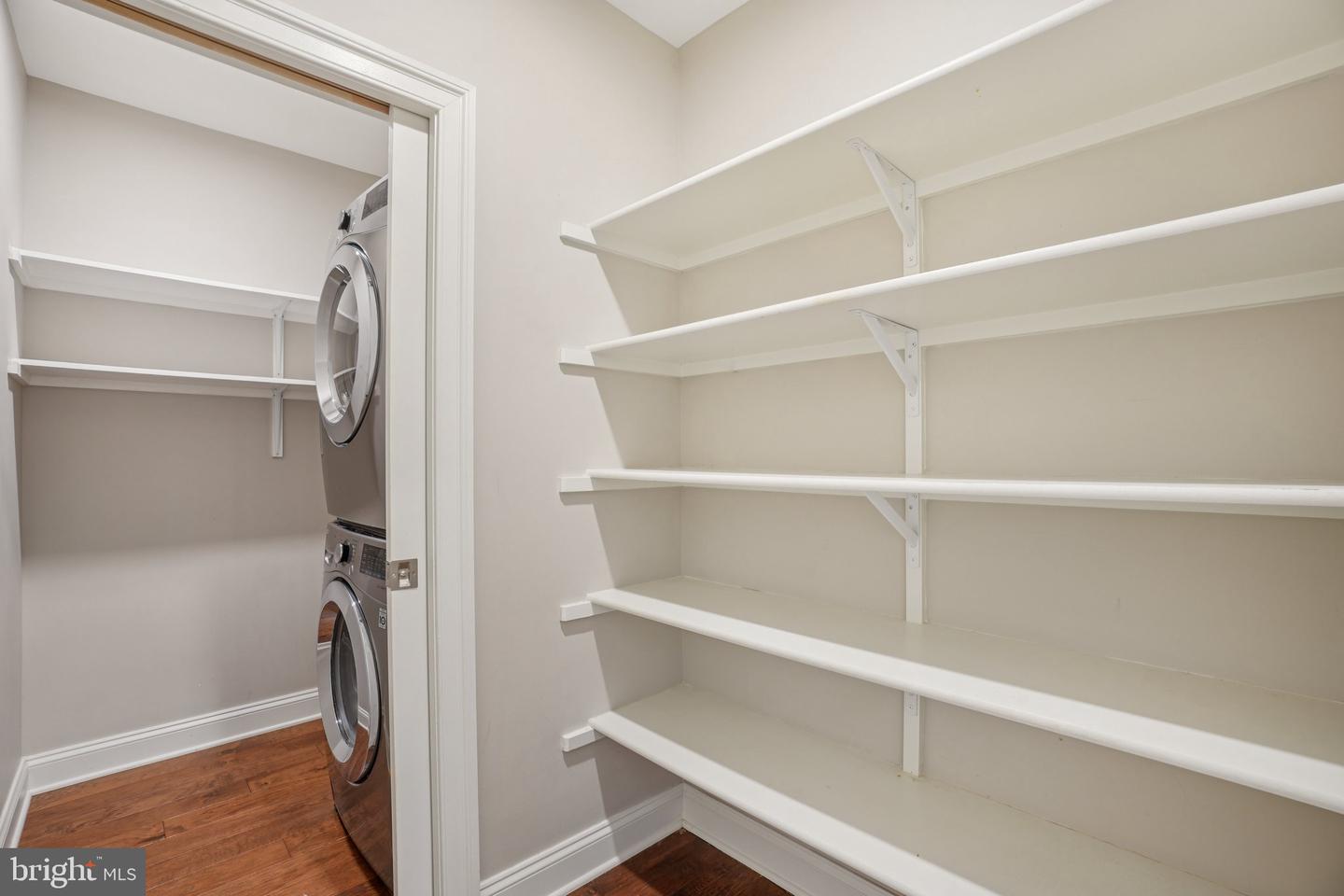 4339 Stream Bed Way Property Photo 6