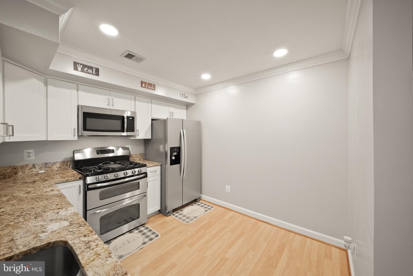 8301 Bluebird Way #g Property Photo 21