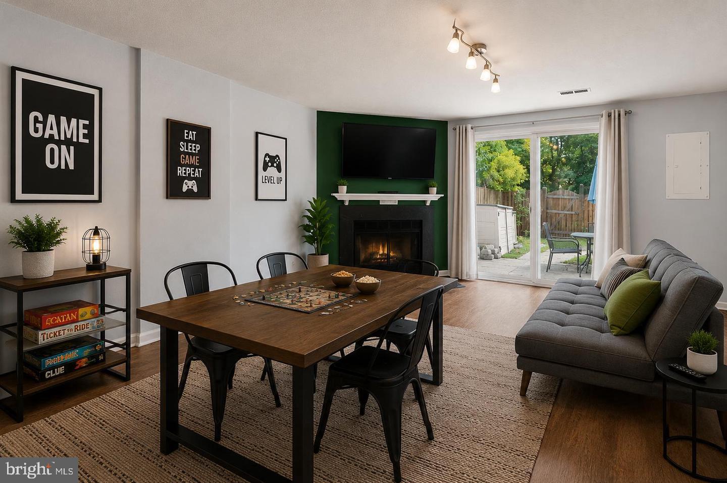 6472 Brick Hearth Ct Property Photo 28