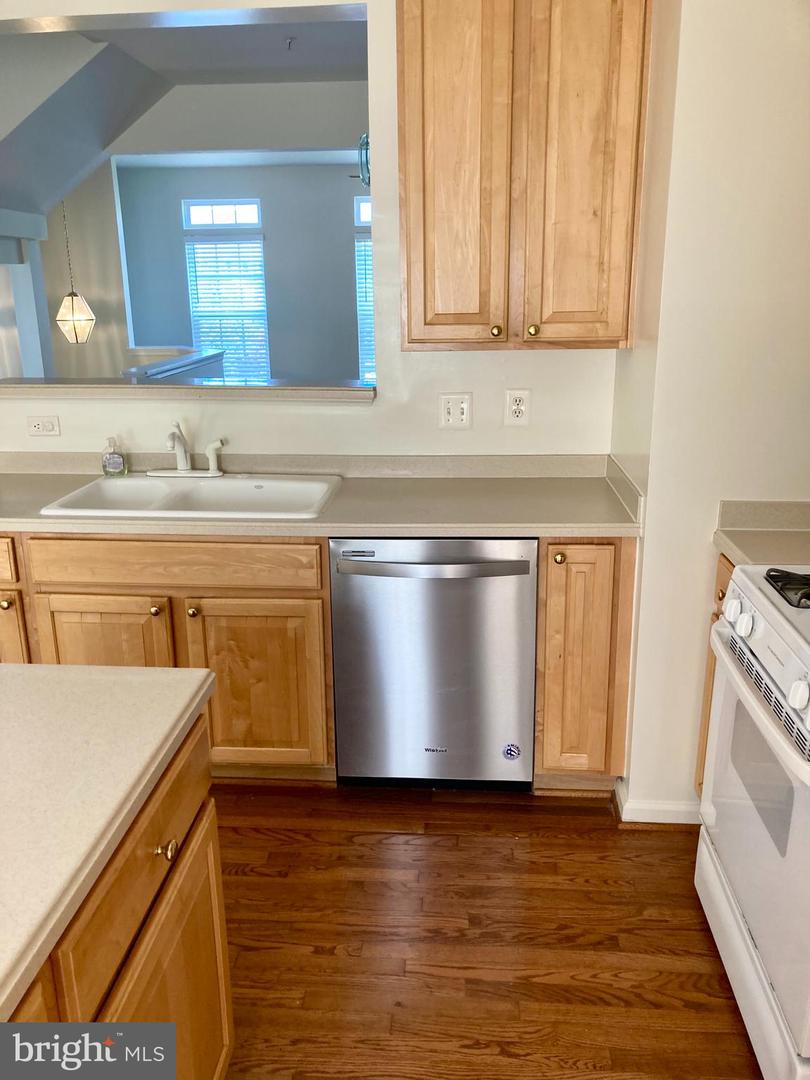 2985 Huntington Grove Sq Property Photo 6