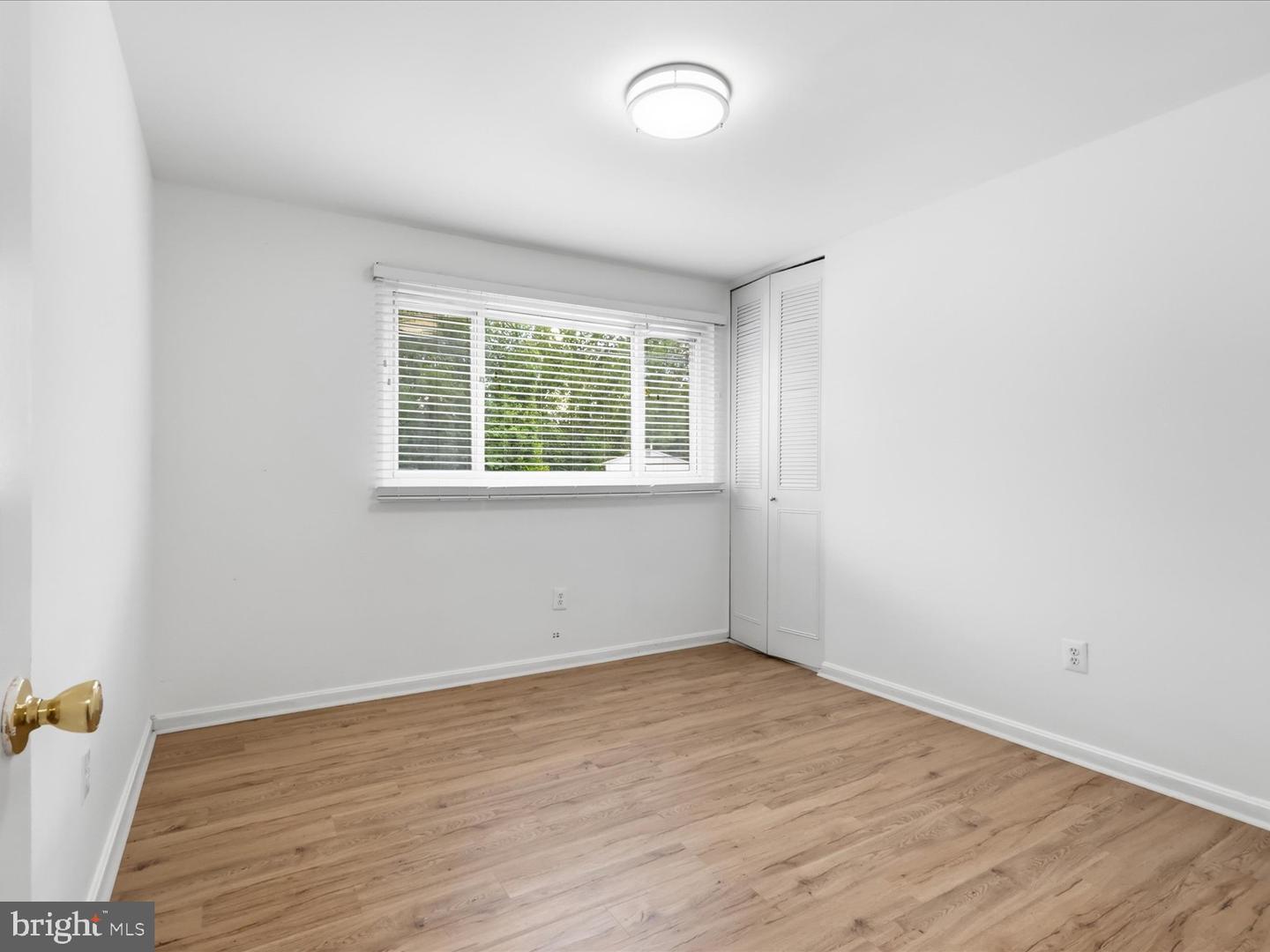 6818 Rolling Rd Property Photo 13