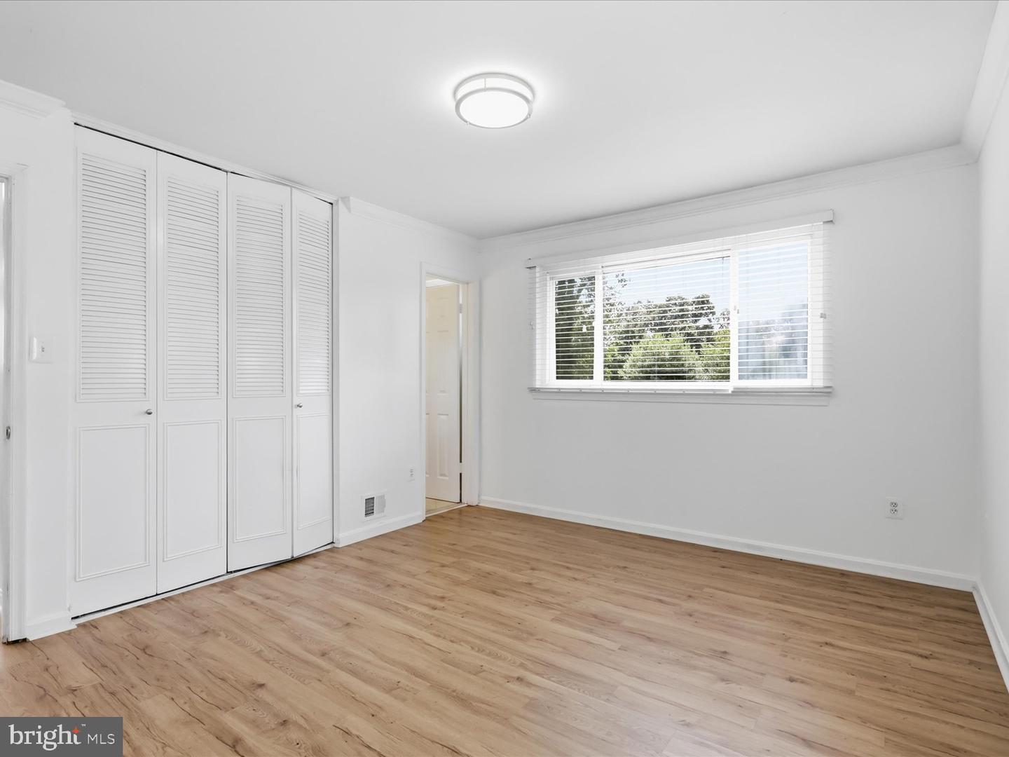 6818 Rolling Rd Property Photo 16