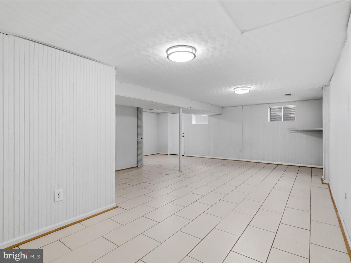 6818 Rolling Rd Property Photo 18