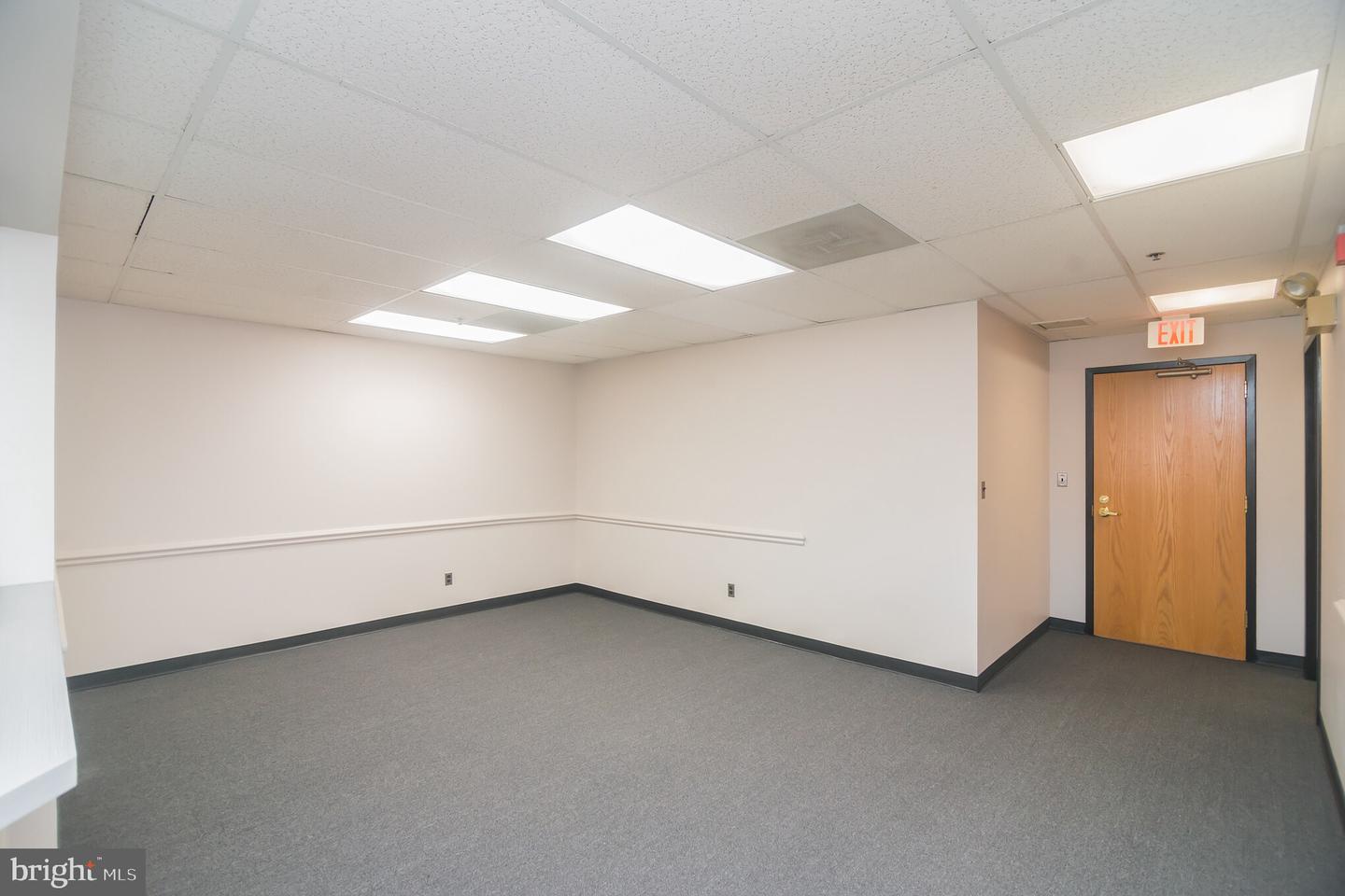 8348 Traford Ln #301 Property Photo 14