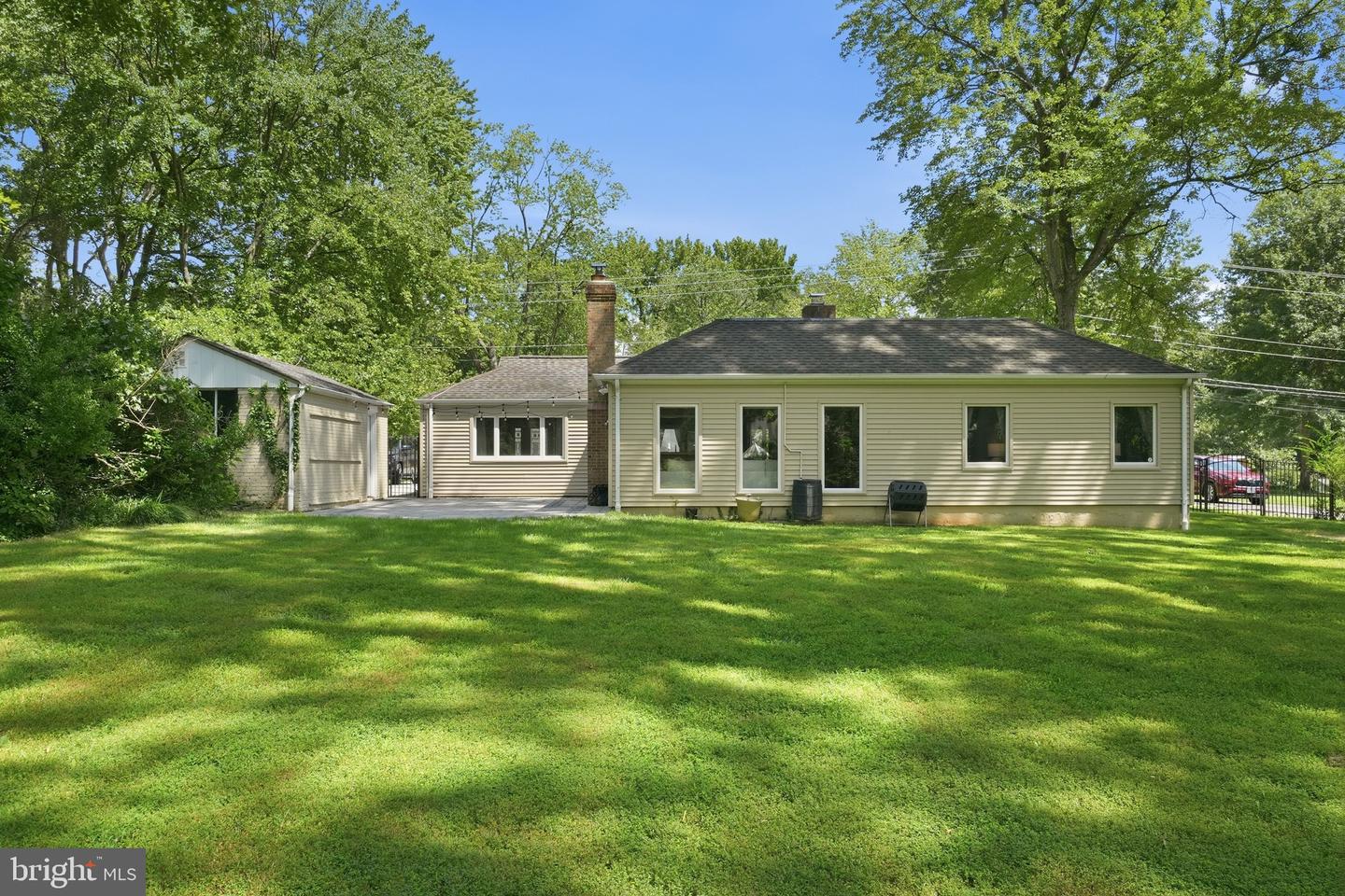 7712 Frances Dr Property Photo 29
