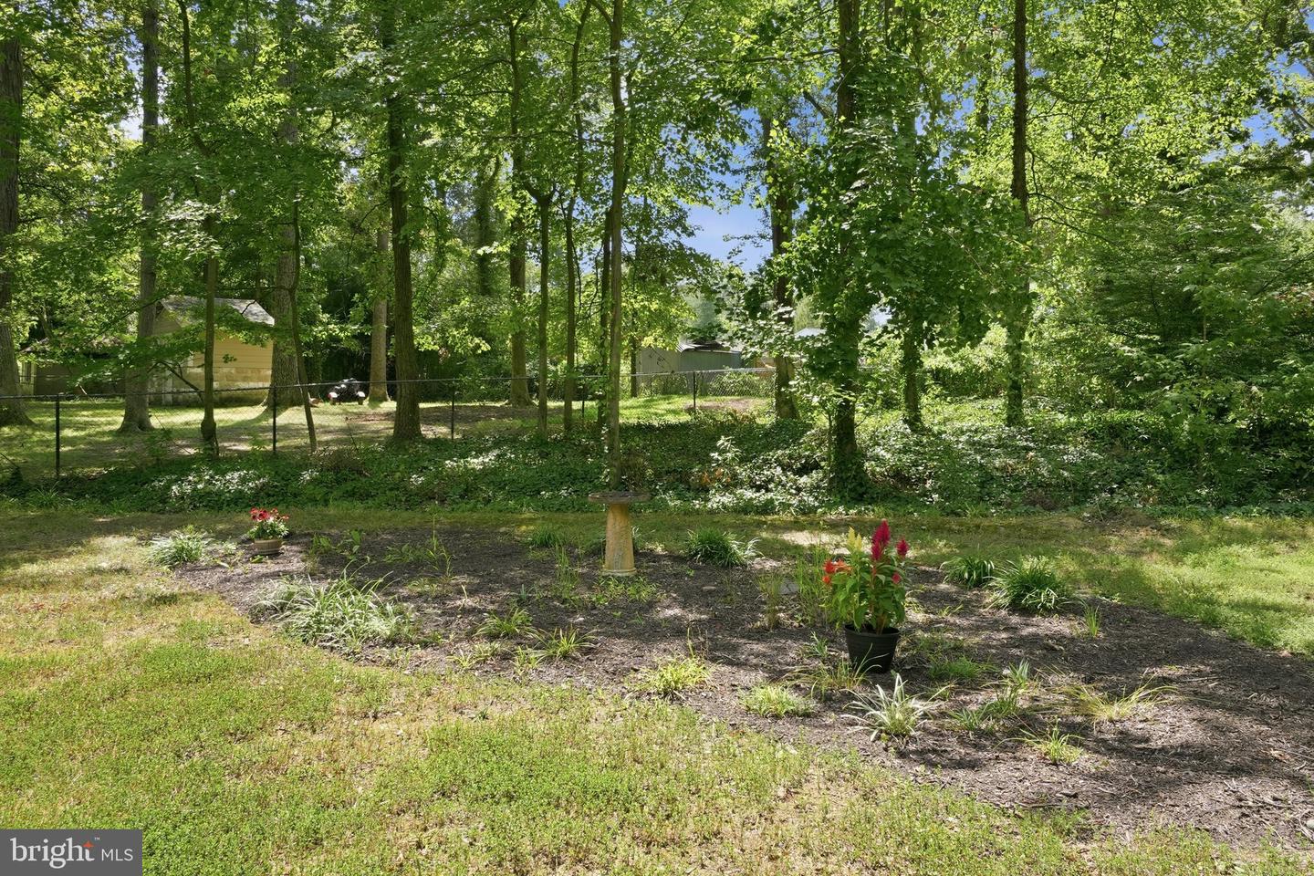 7712 Frances Dr Property Photo 32