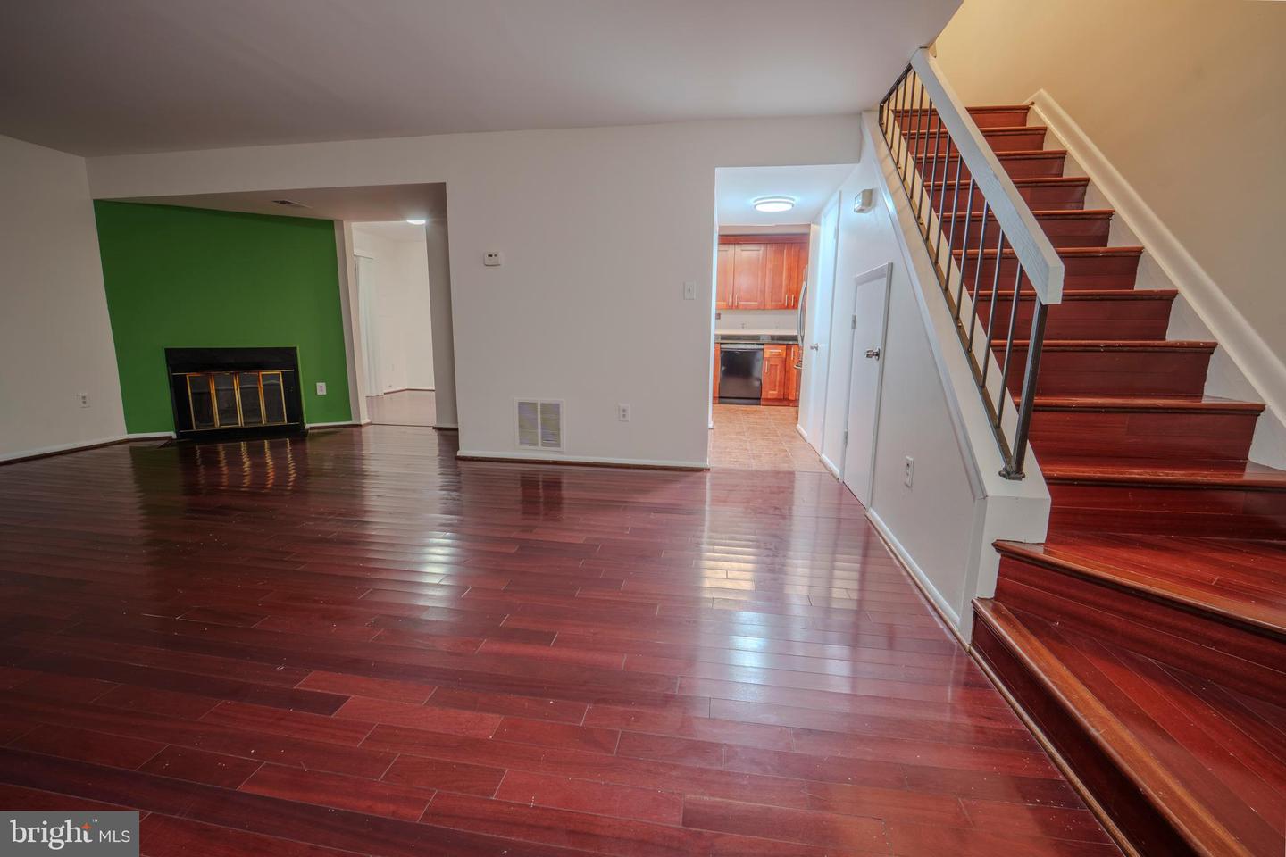 10699 Spring Oak Ct Property Photo 3