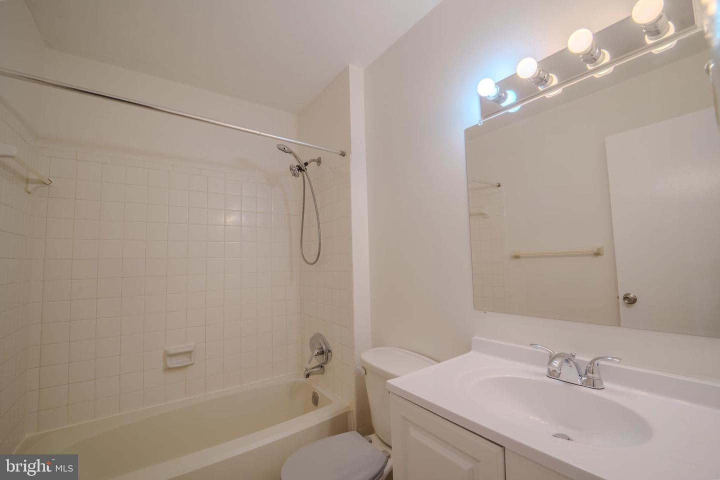 10699 Spring Oak Ct Property Photo 17