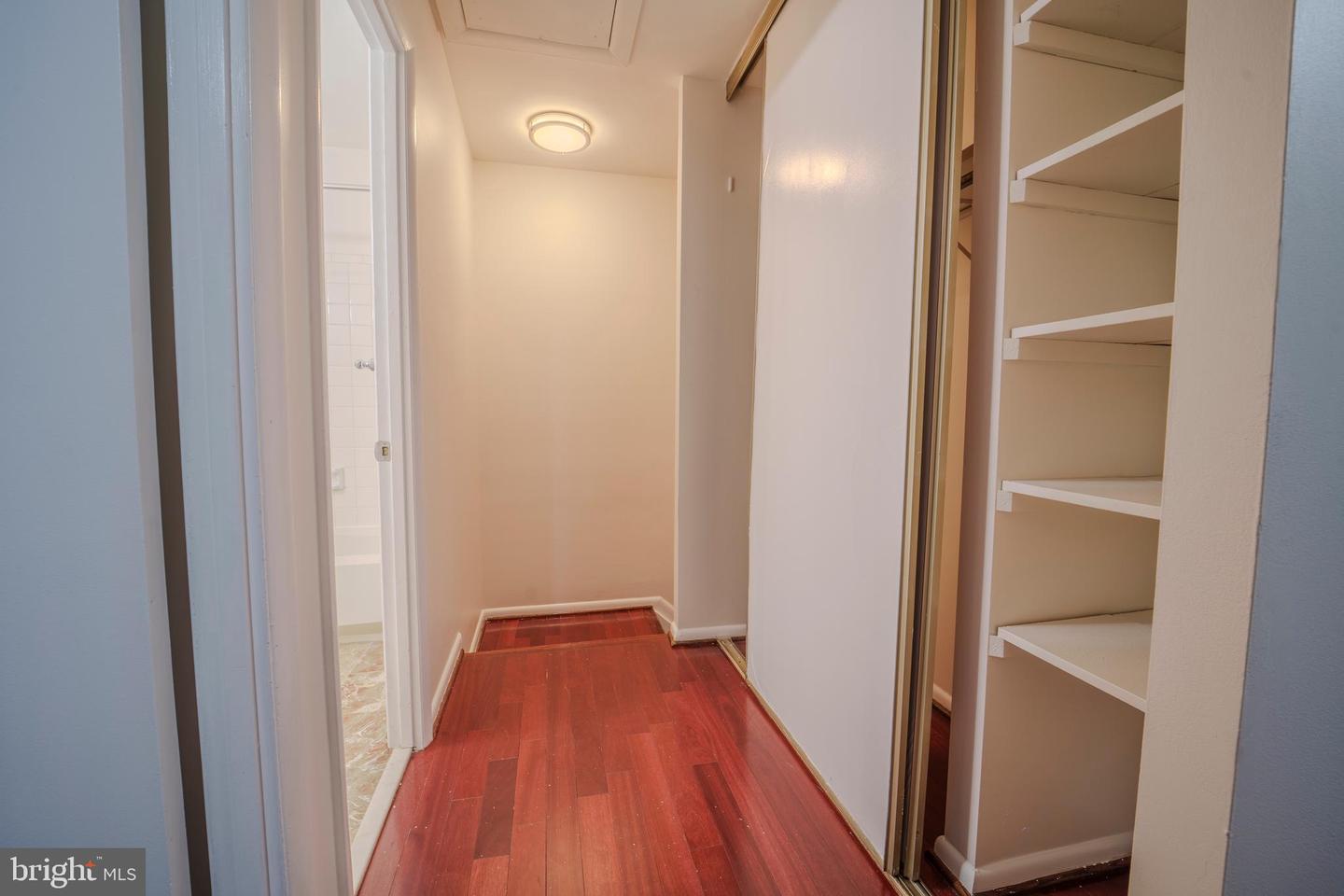 10699 Spring Oak Ct Property Photo 26