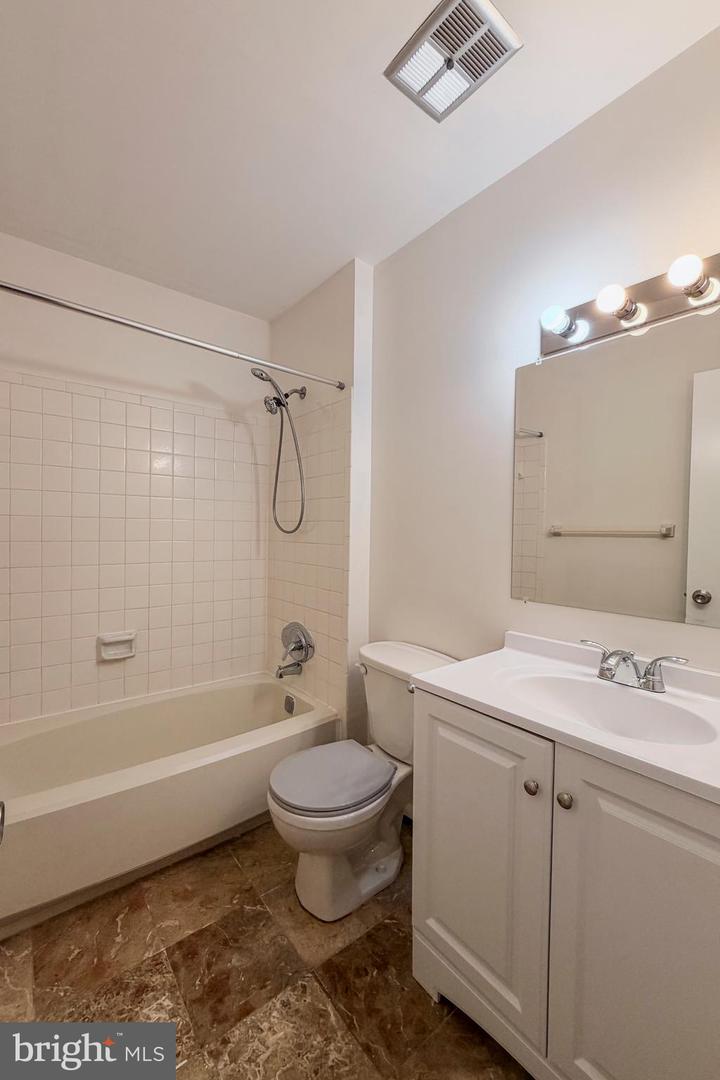 10699 Spring Oak Ct Property Photo 27