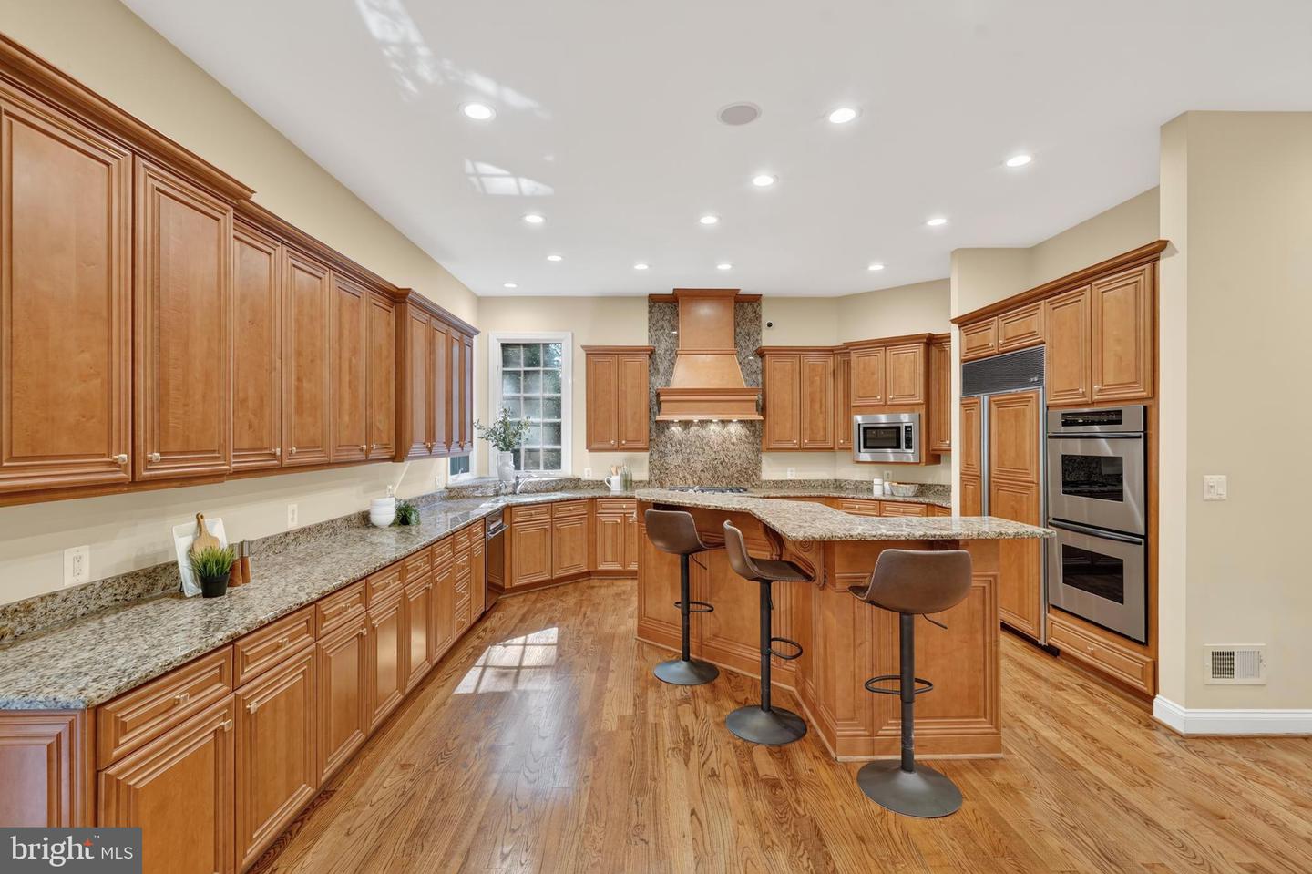 7834 Montvale Way Property Photo 11