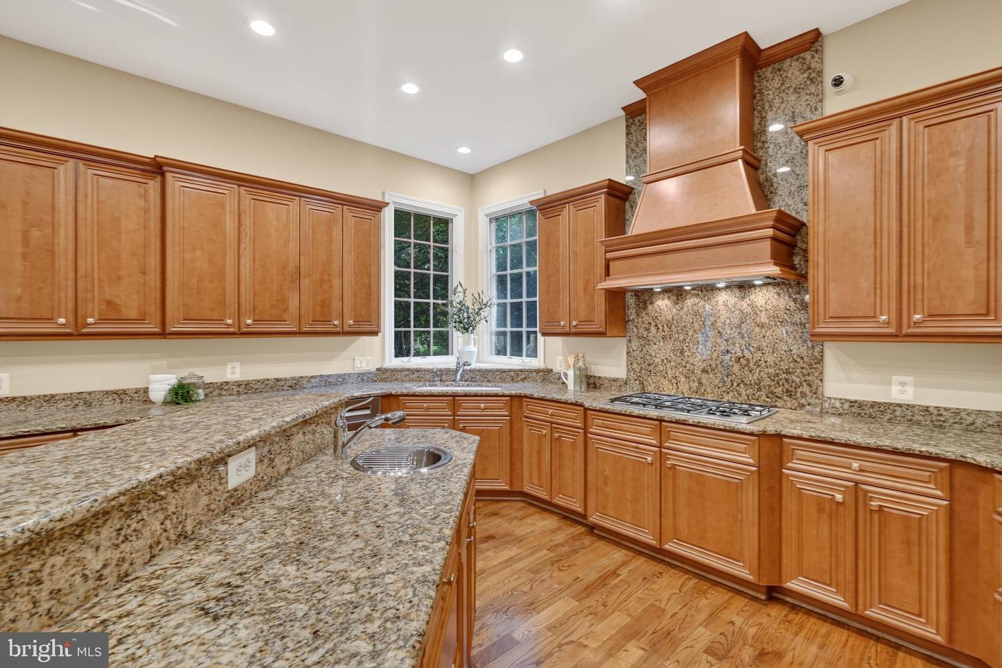7834 Montvale Way Property Photo 13