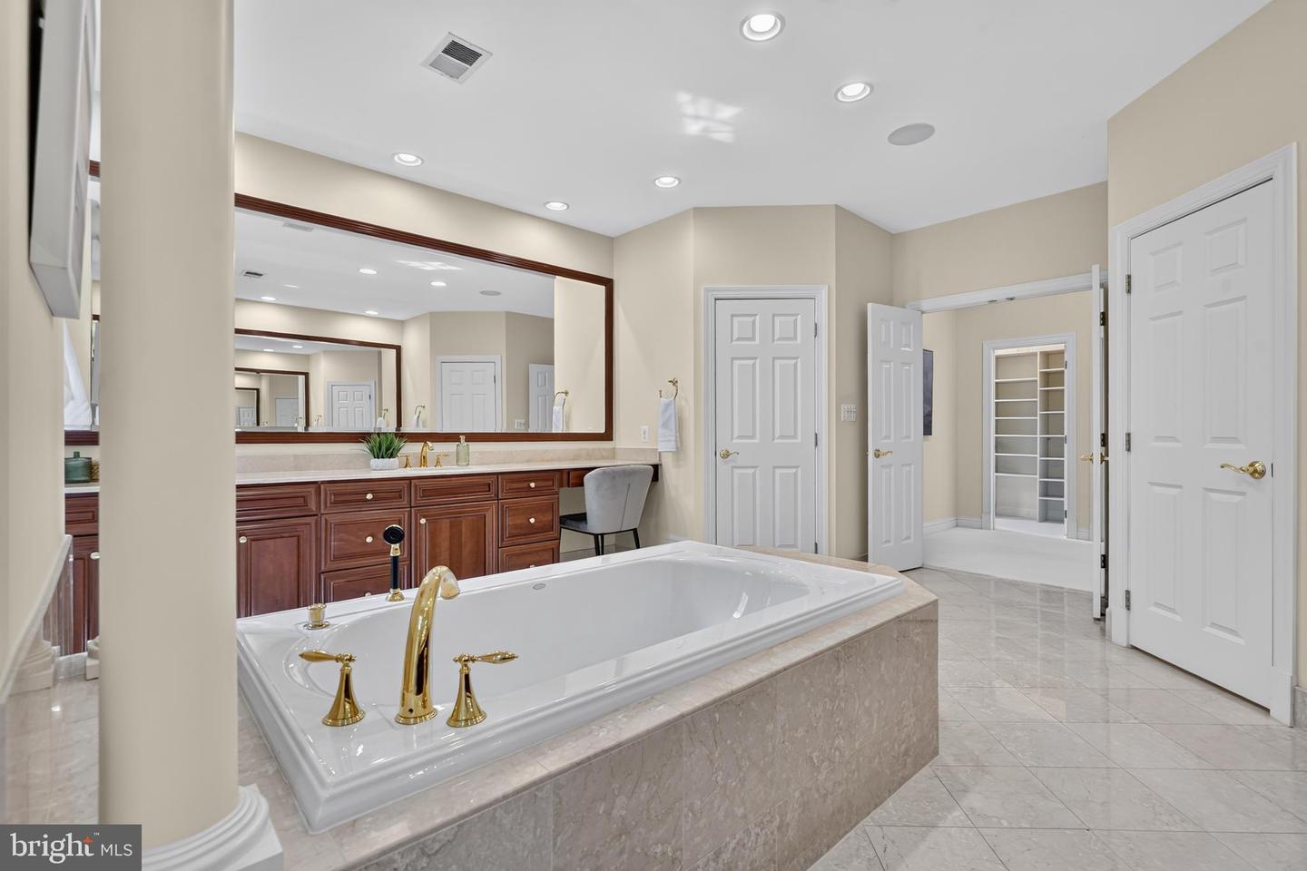 7834 Montvale Way Property Photo 32