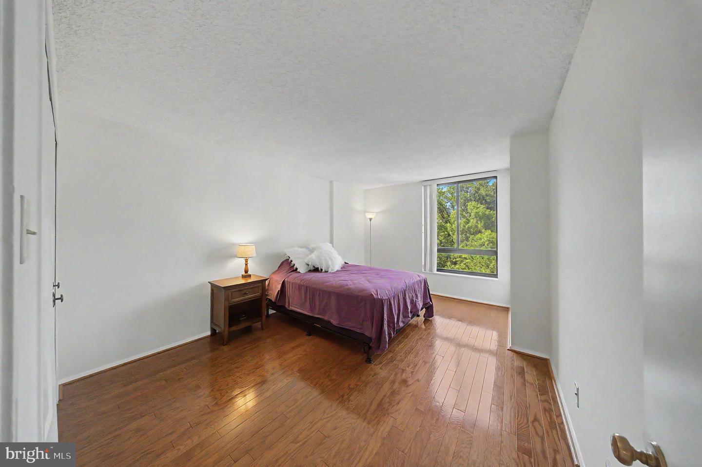 1800 Old Meadow Rd #920 Property Photo 9