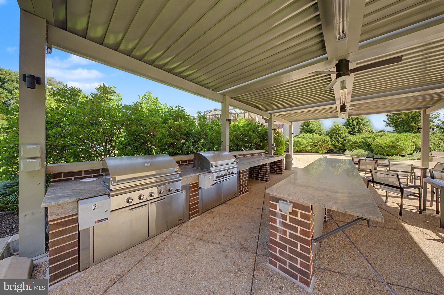 1800 Old Meadow Rd #920 Property Photo 14