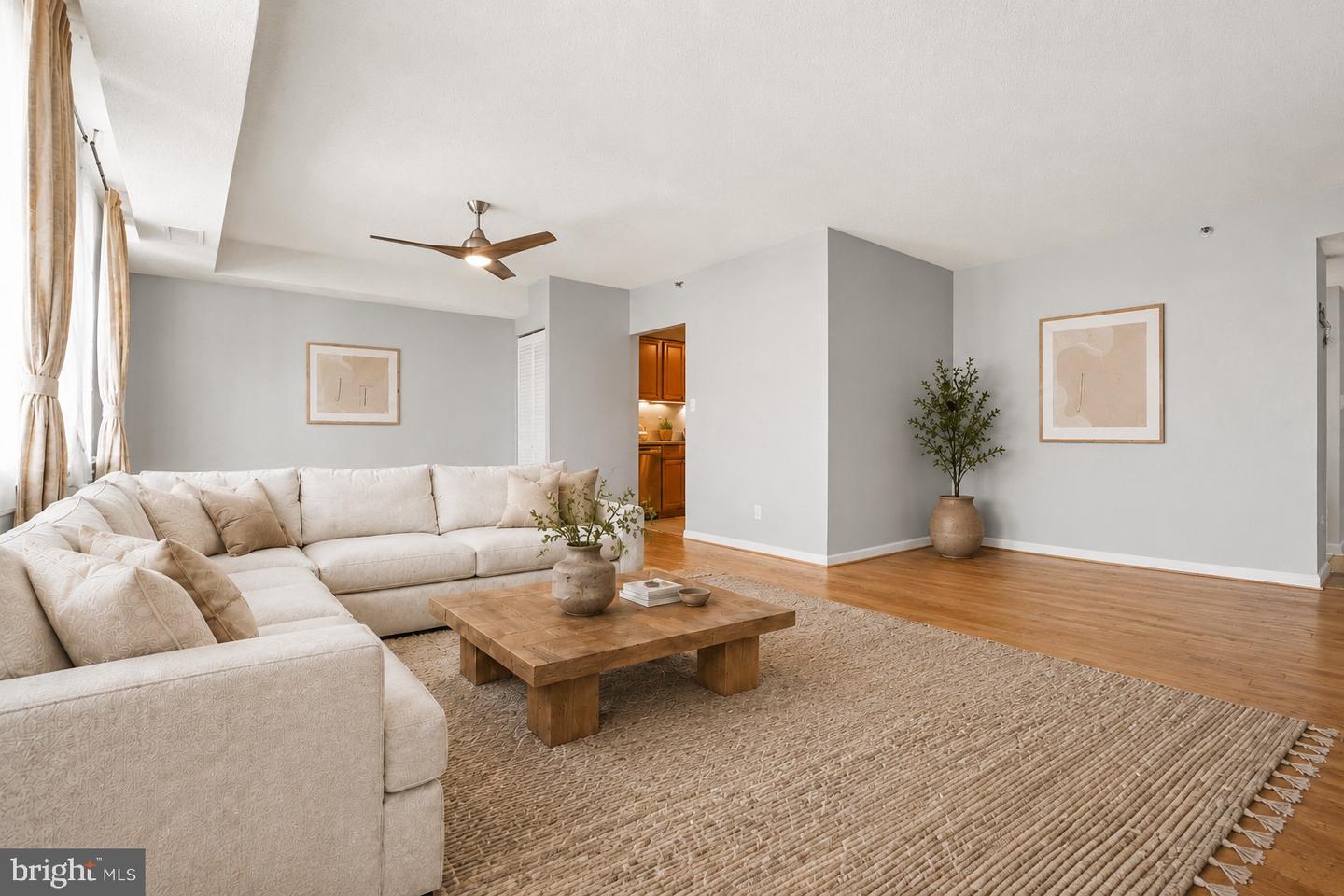 3713 S George Mason Dr #810 Property Photo 2