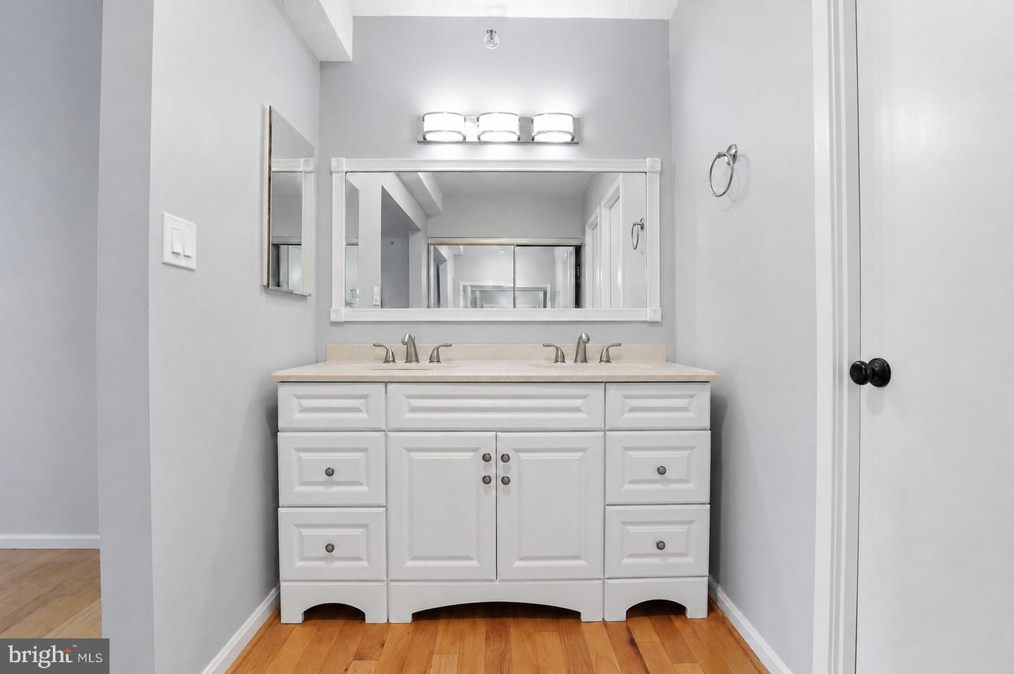 3713 S George Mason Dr #810 Property Photo 15