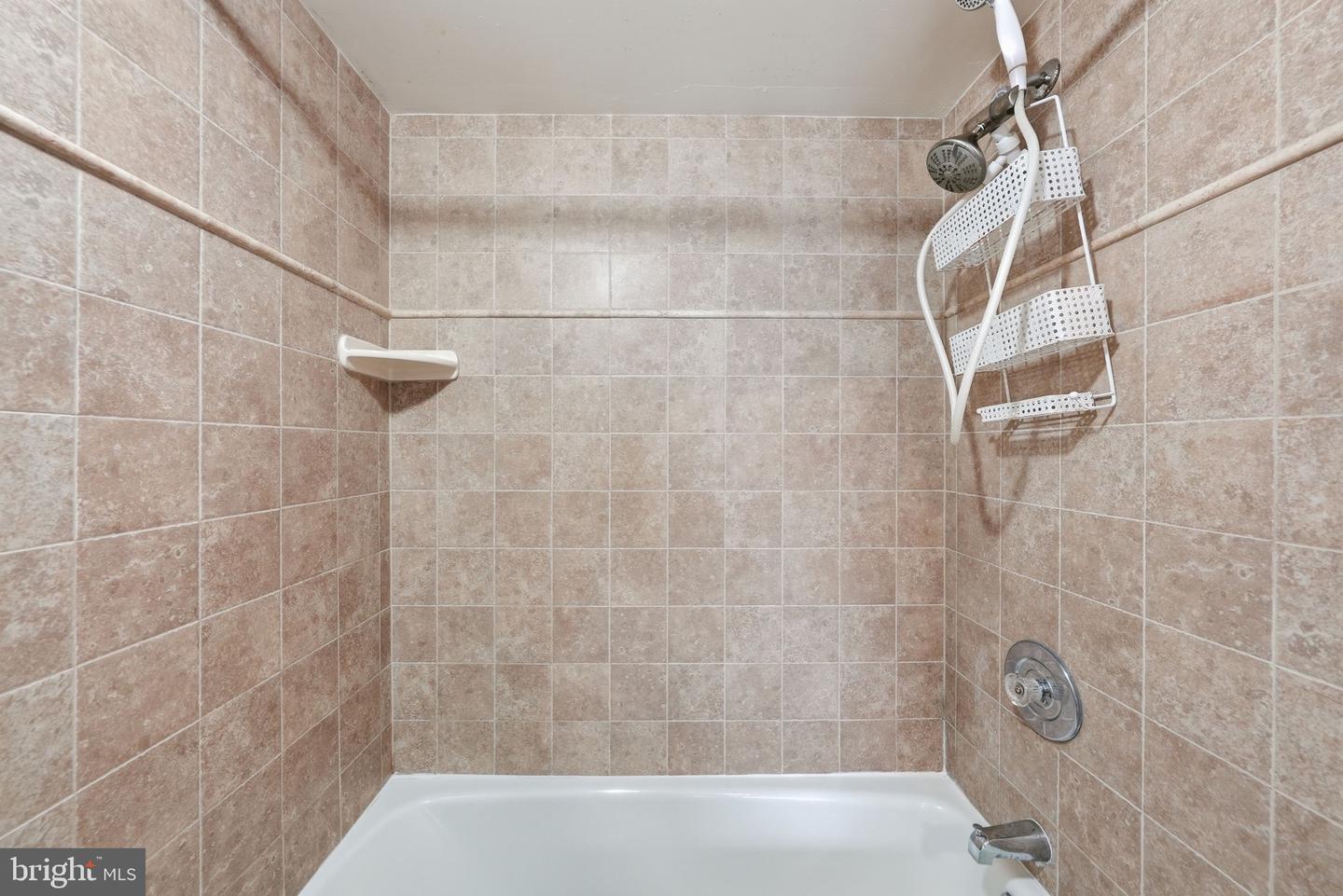 3713 S George Mason Dr #810 Property Photo 17