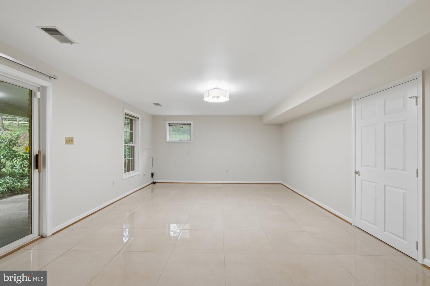 10005 Scenic View Ter Property Photo 34