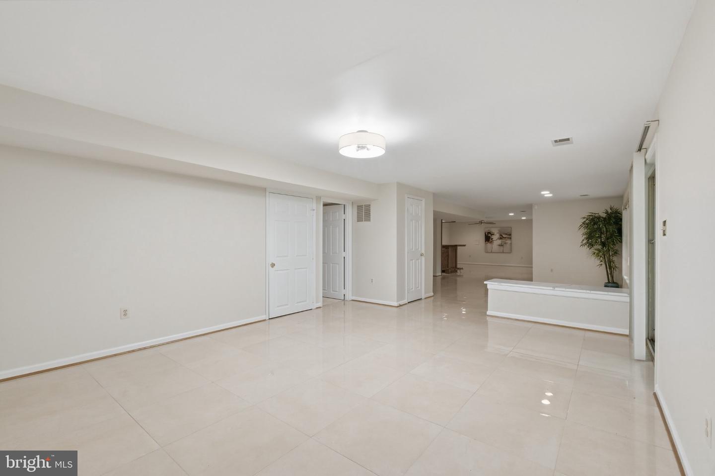 10005 Scenic View Ter Property Photo 35