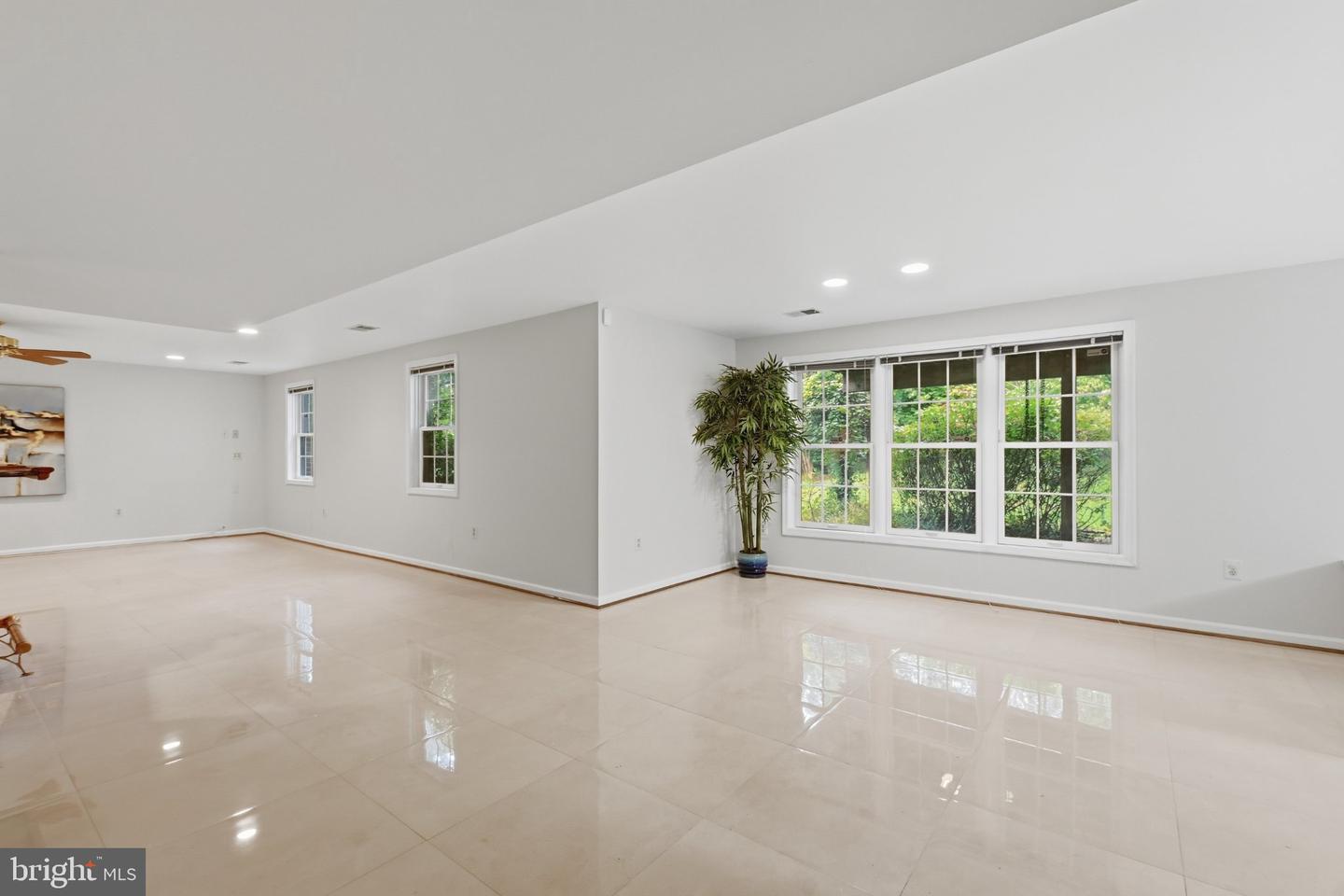 10005 Scenic View Ter Property Photo 36