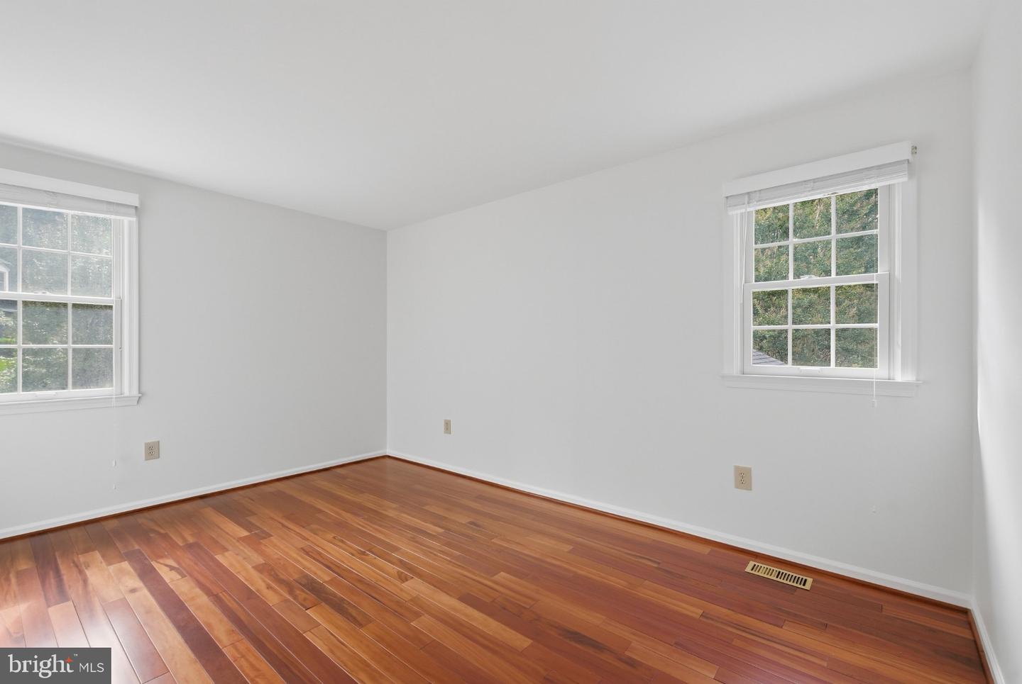 10005 Scenic View Ter Property Photo 44