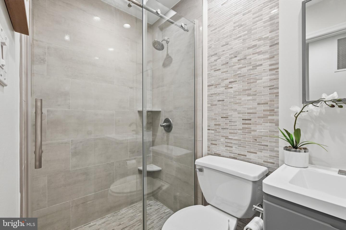 10005 Scenic View Ter Property Photo 47