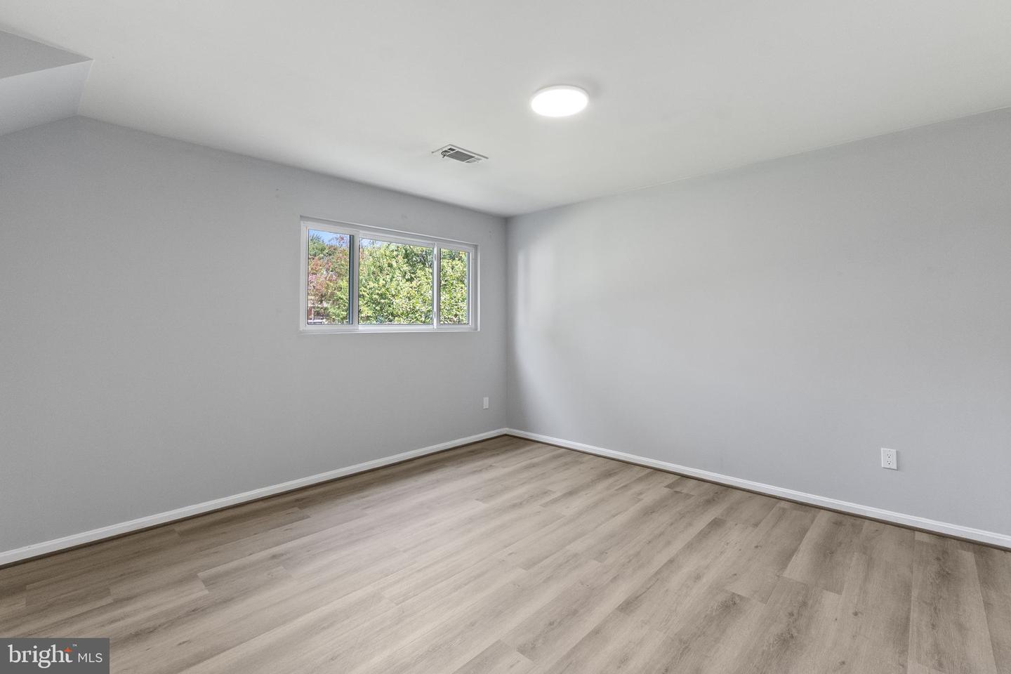 7706 Arlen St Property Photo 31