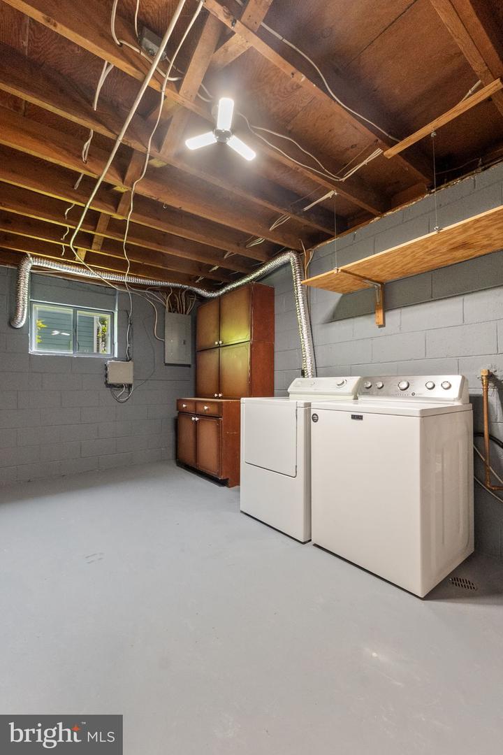 7706 Arlen St Property Photo 38