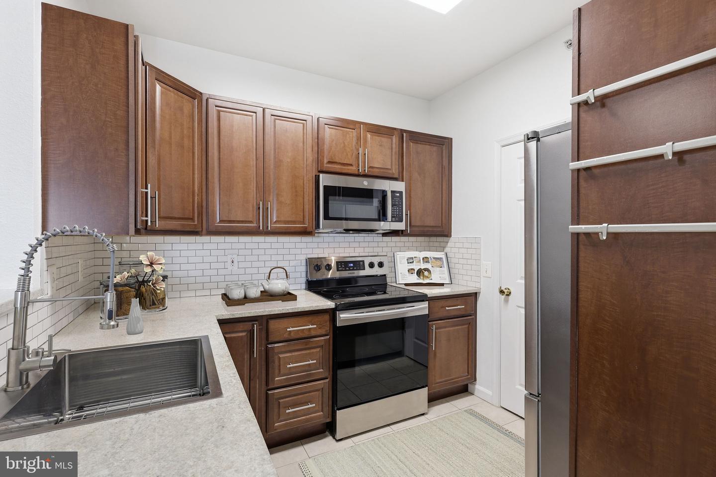 1570 Spring Gate Dr #7408 Property Photo 2