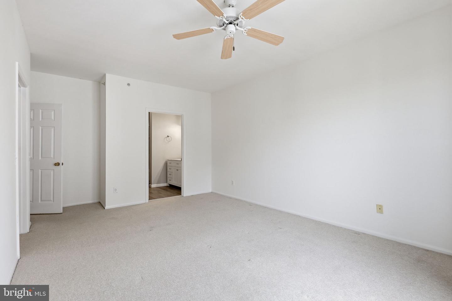 1570 Spring Gate Dr #7408 Property Photo 23