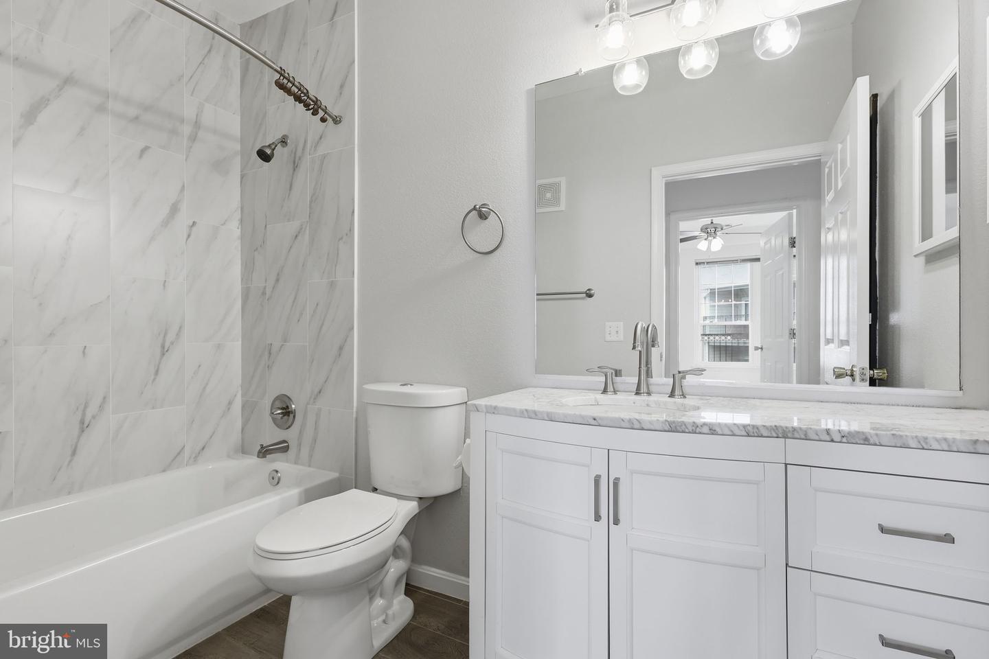 1570 Spring Gate Dr #7408 Property Photo 26