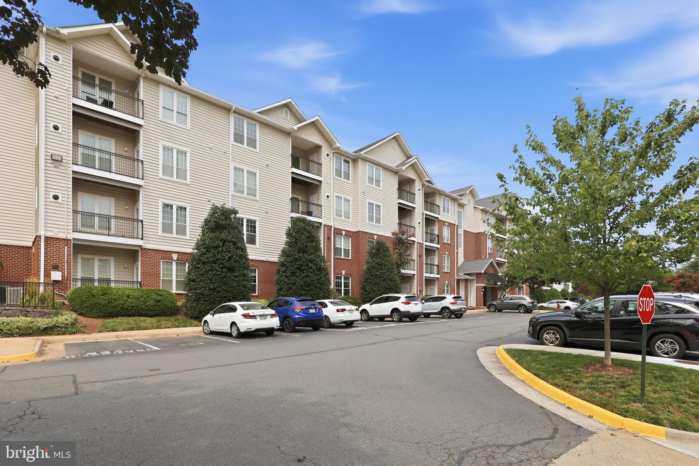 1570 Spring Gate Dr #7408 Property Photo 36