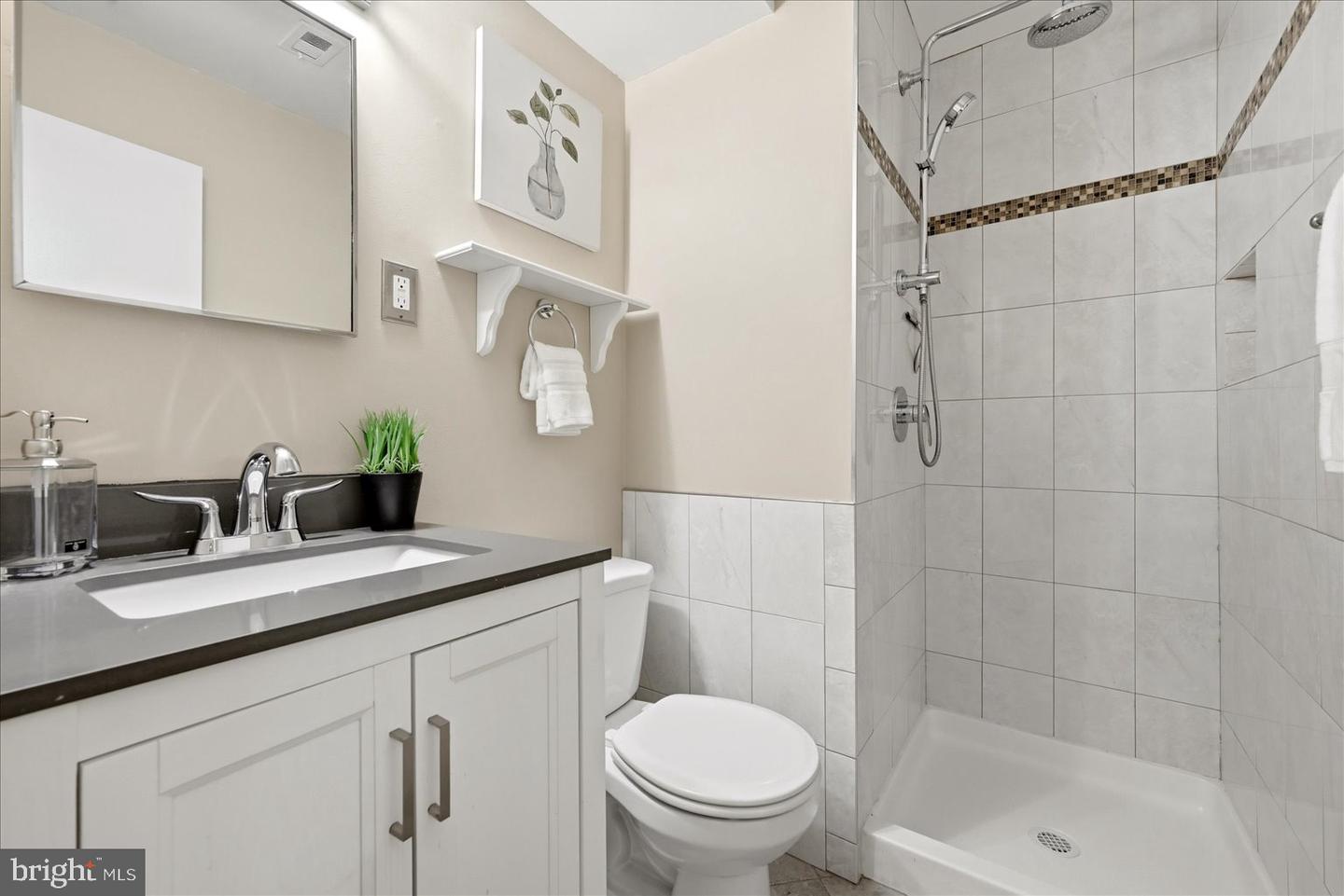 4961 Oriskany Dr Property Photo 39