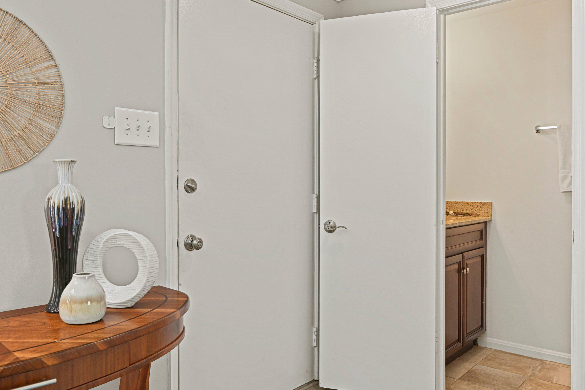 3022 Ellenwood Dr Property Photo 4