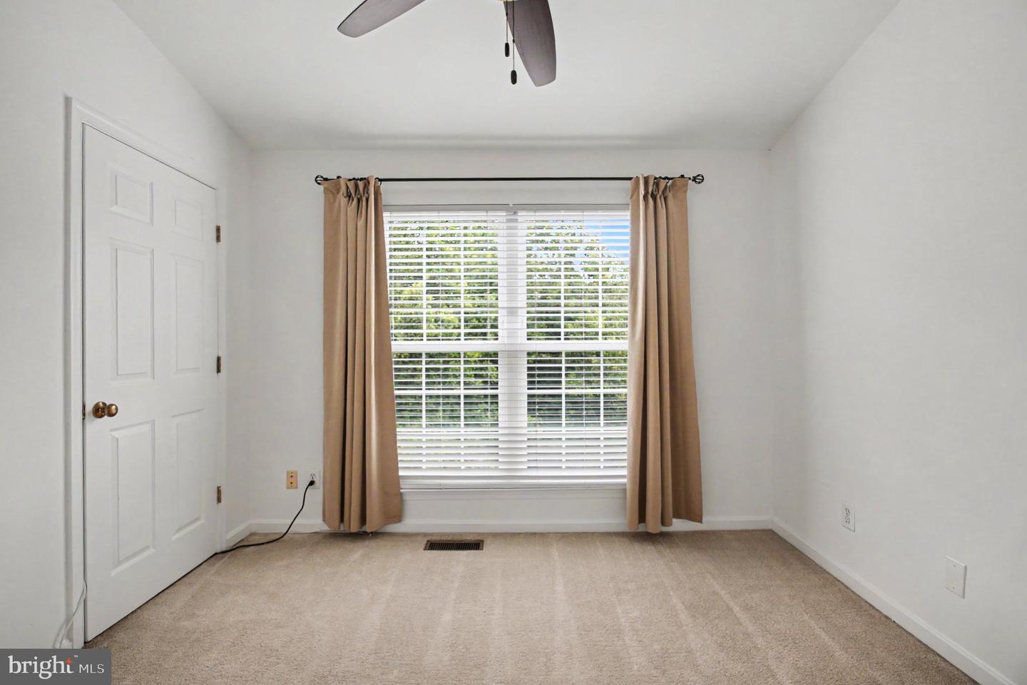 6035 Terrapin Pl #303 Property Photo 14