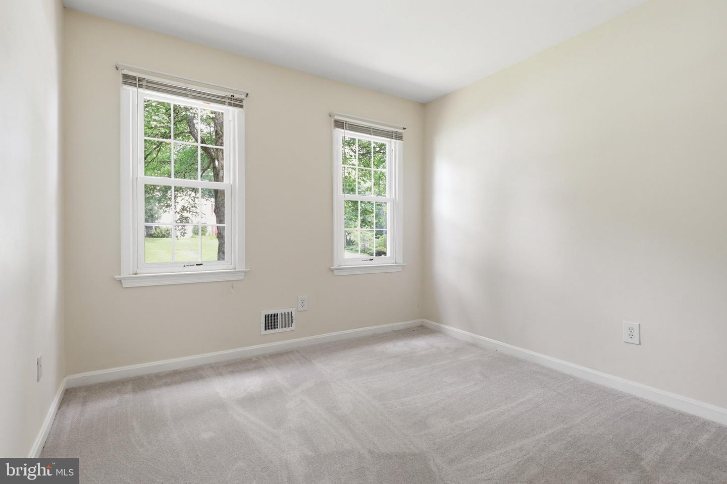 8747 Arley Dr Property Photo 23