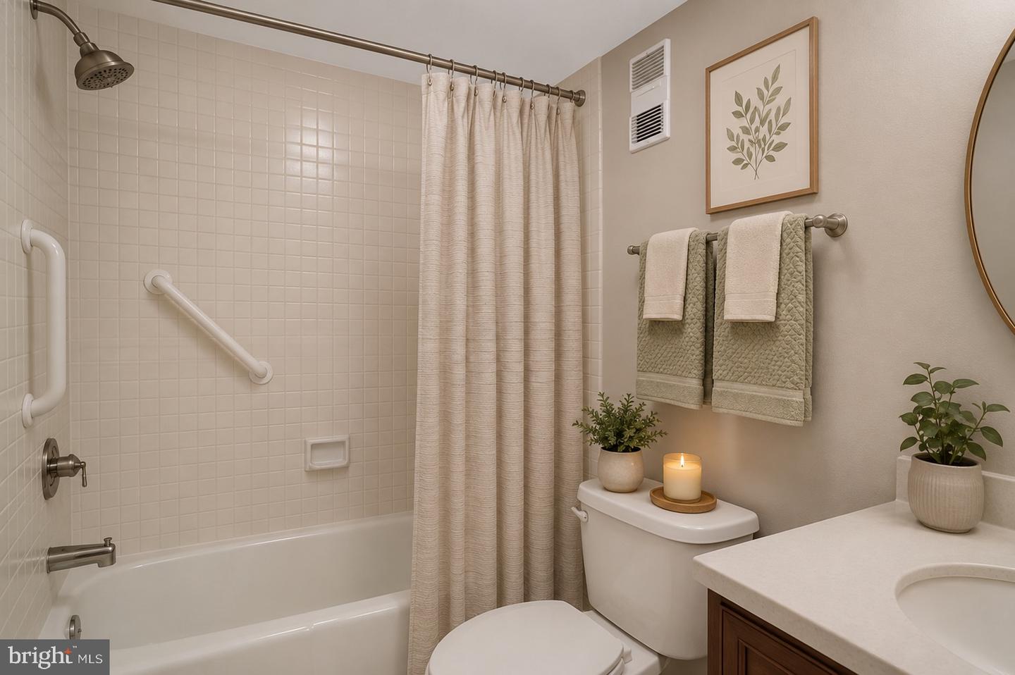 3709 S George Mason Dr #1614e Property Photo 14