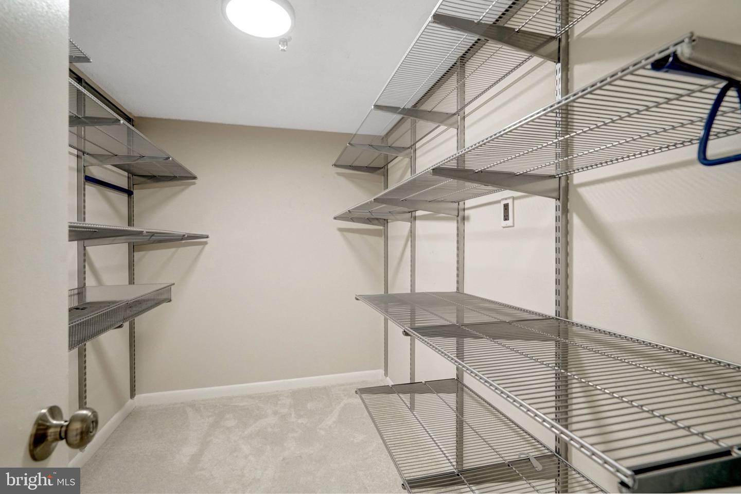 3709 S George Mason Dr #1614e Property Photo 19