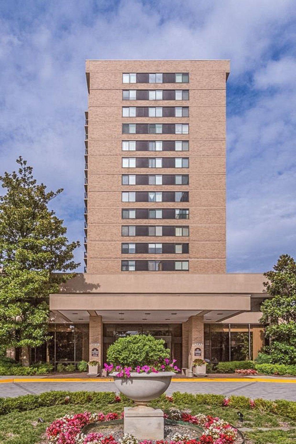 3709 S George Mason Dr #1614e Property Photo 46
