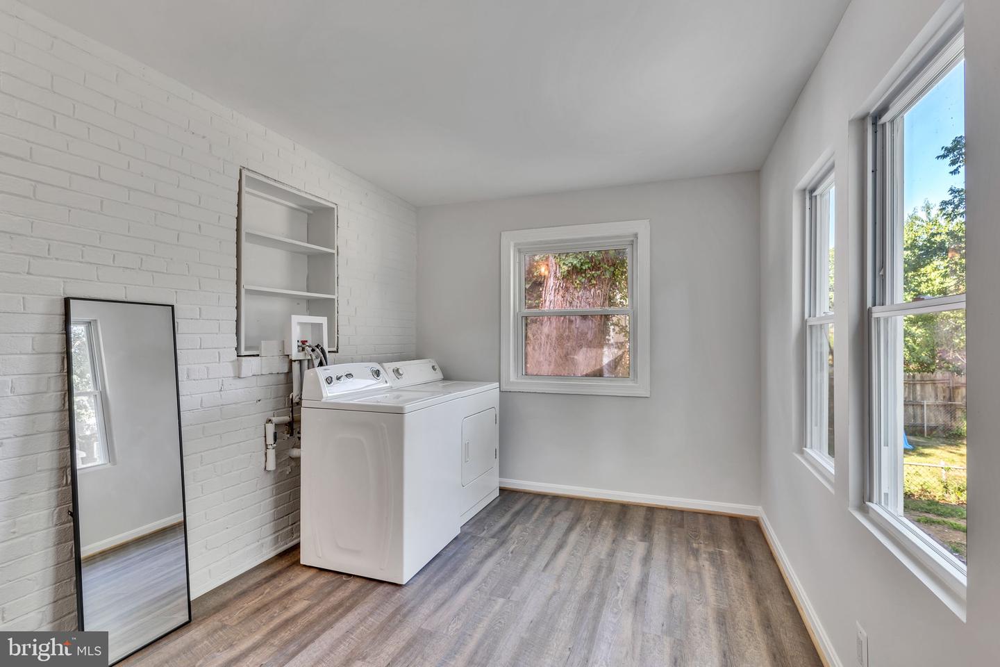 5809 Fifer Property Photo 11