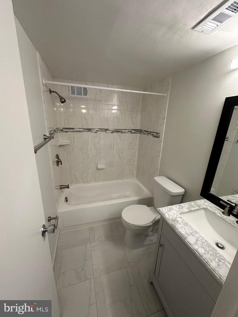3100 S Manchester St #832 Property Photo 23