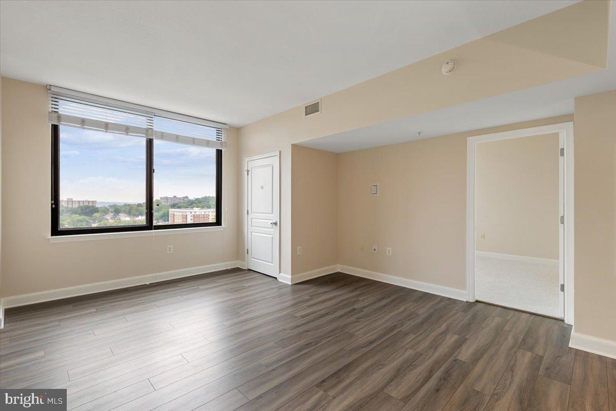 2451 Midtown Ave #1308 Property Photo 12
