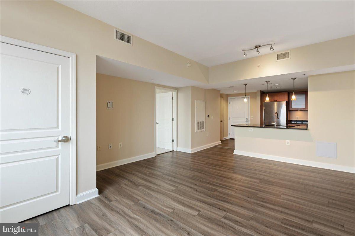 2451 Midtown Ave #1308 Property Photo 14