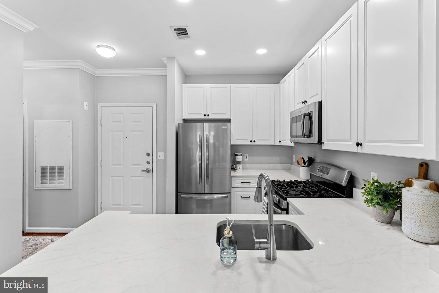 12000 Market St #172 Property Photo 16