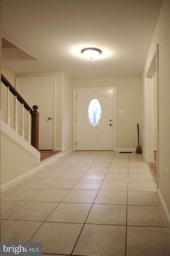 316 Cherry Ct Property Photo 3