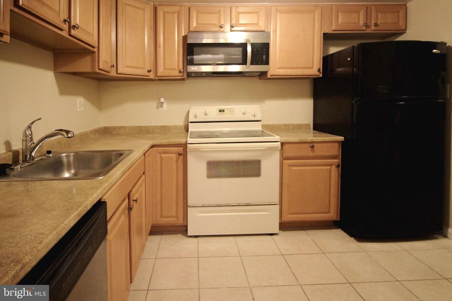 316 Cherry Ct Property Photo 9