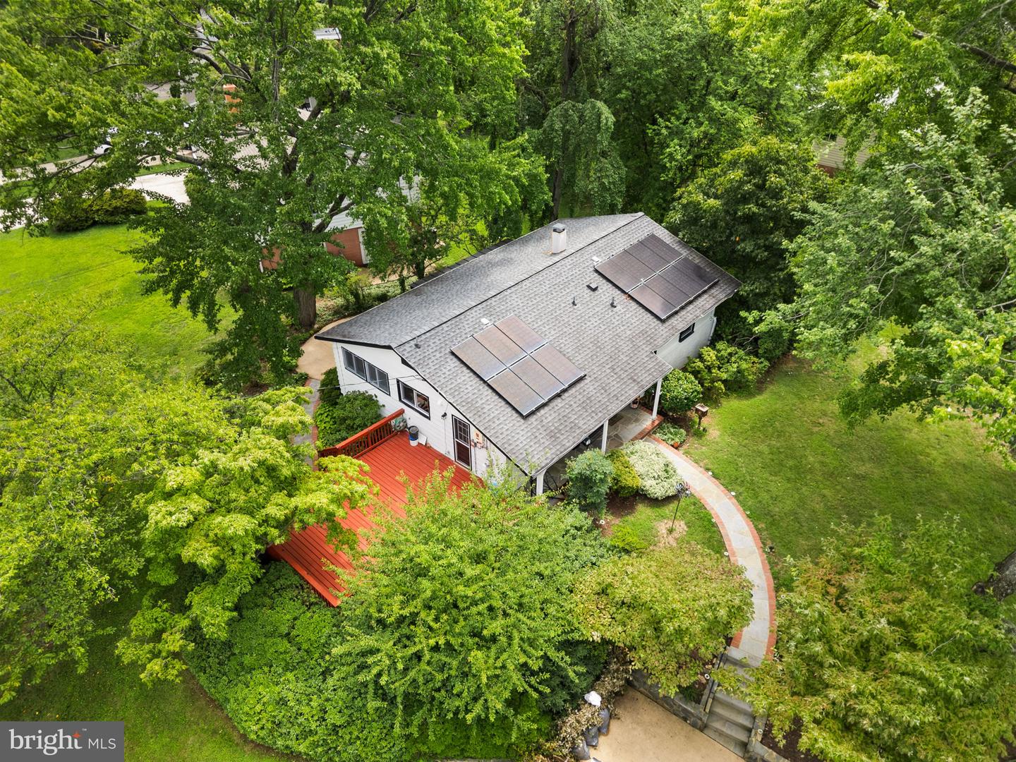 4951 Roslyn Rd Property Photo 6