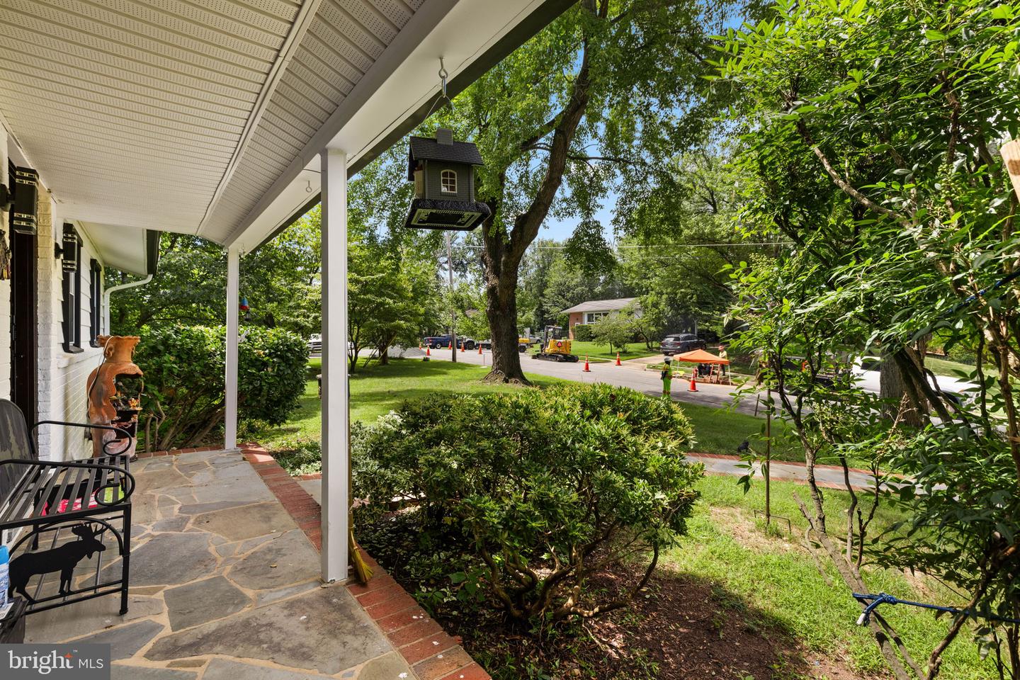 4951 Roslyn Rd Property Photo 9
