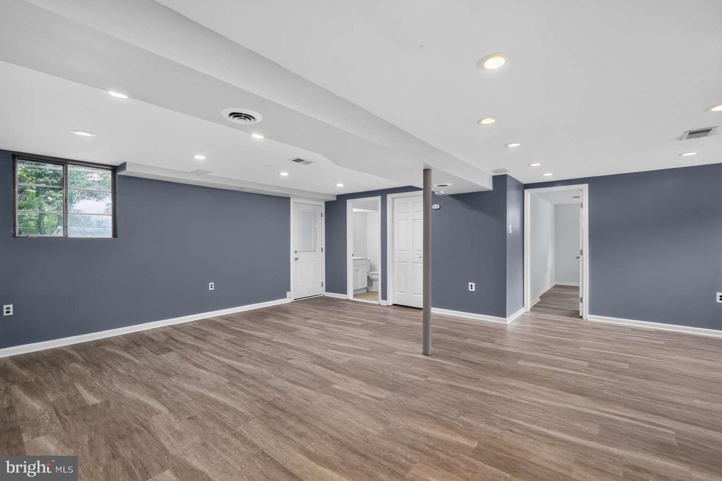7608 Devries Dr Property Photo 18